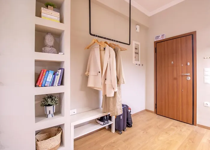 Sanrocco Comfort Apt In City Center!